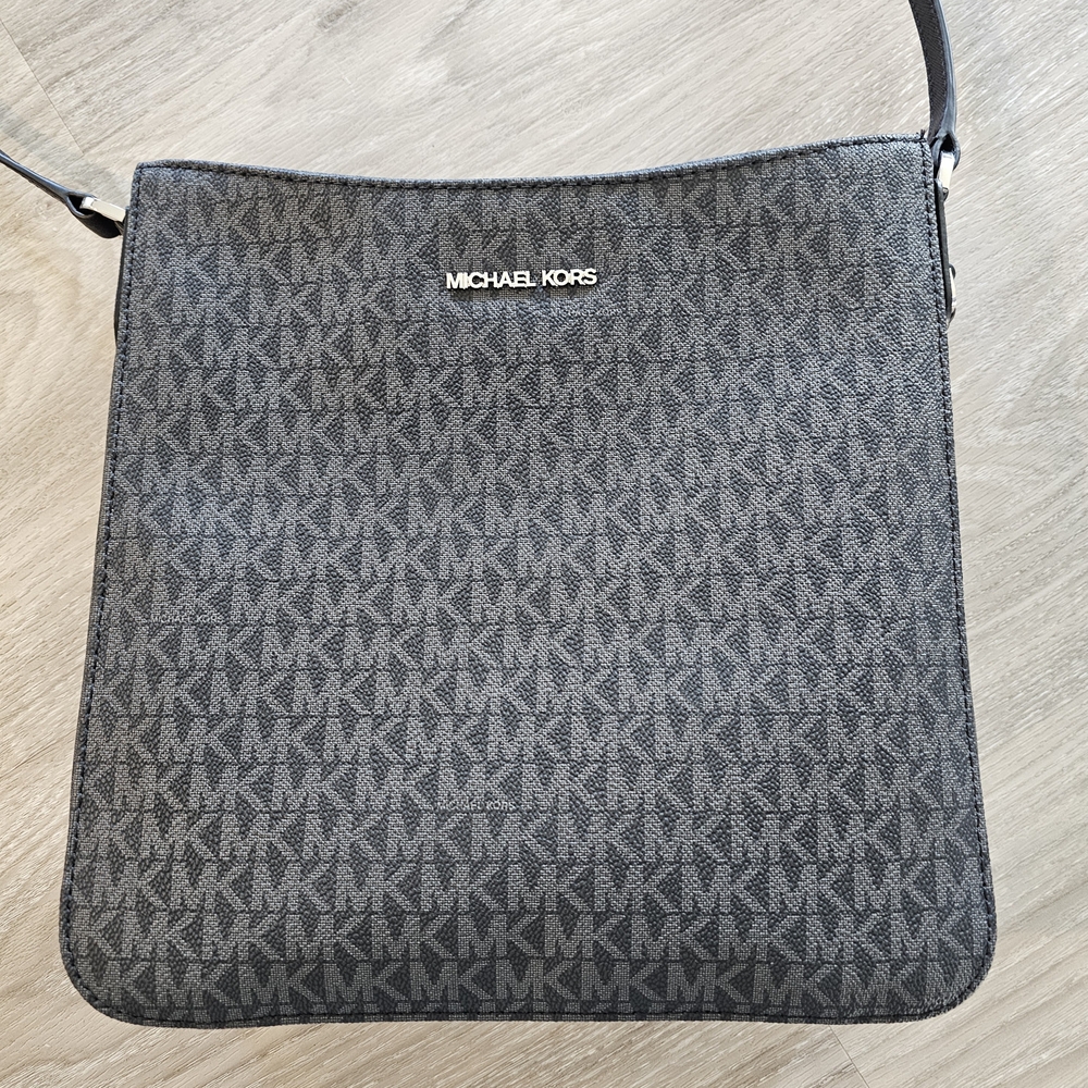 Michael Kors Black and Gray Purse